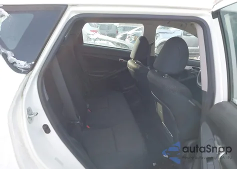 2010 Pontiac Vibe from USA, damaged, VIN 5Y2SP6E84AZ401523